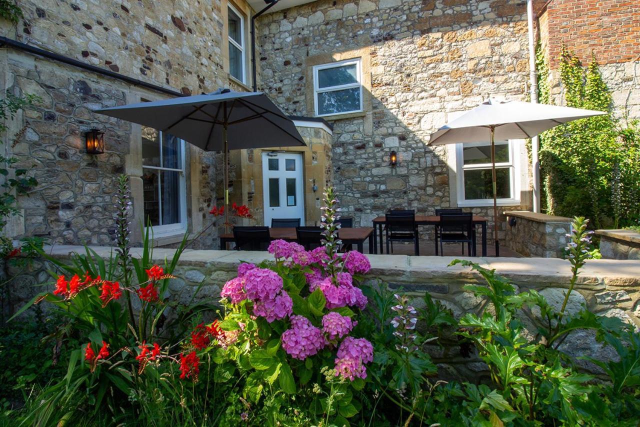 Cosy Wolf Bed & Breakfast Freshwater Exterior foto